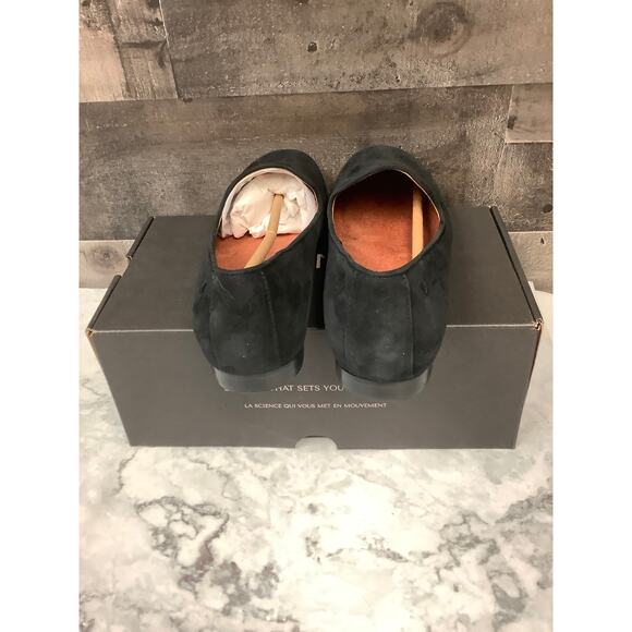 Vionic Womens 7.5W Black Suede Leather Willa Flats Loafers Slip On Casual LB7-15 - Picture 9 of 12
